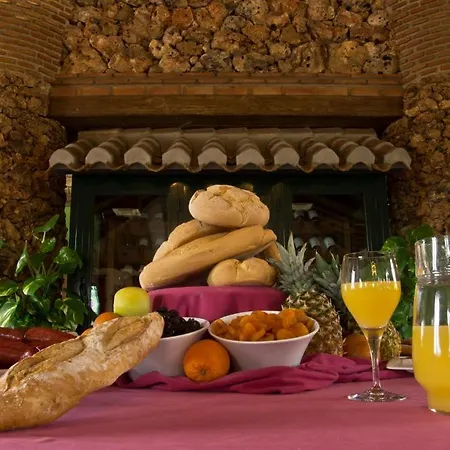 Resort Complejo Rural Mayoralas 3*